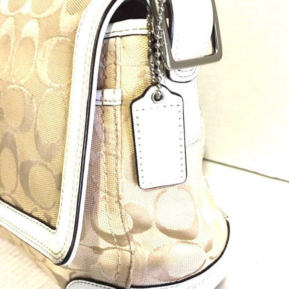 Coach vintage CC signature print canvas crossbody Tan and White Women's Bag - Picture 5 of 9